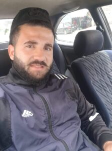 الشاب
